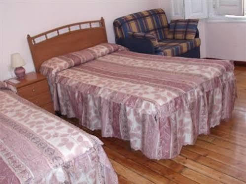 Hostal Bayon León Kültér fotó